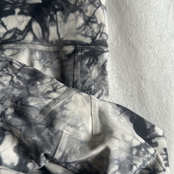 🍋 Lululemon Wunder Under Leggings Size 10 - Picture 4 of 6